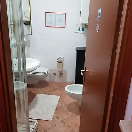 Mi Casa Es Tambien Tu Casa 2 3*