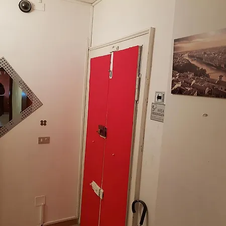 Mi Casa Es Tambien Tu Casa 2 ベッド・アンド・ブレックファスト ヴェローナ